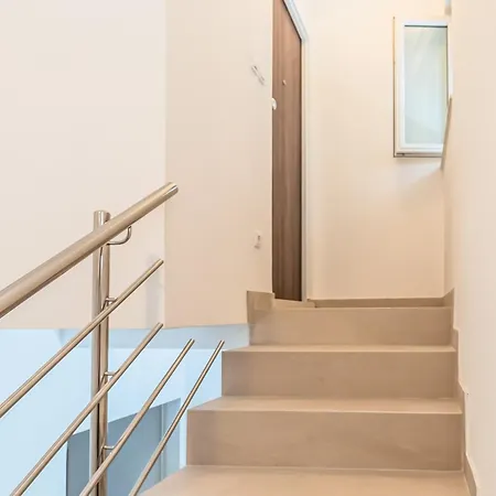 Ksenija Apartment *